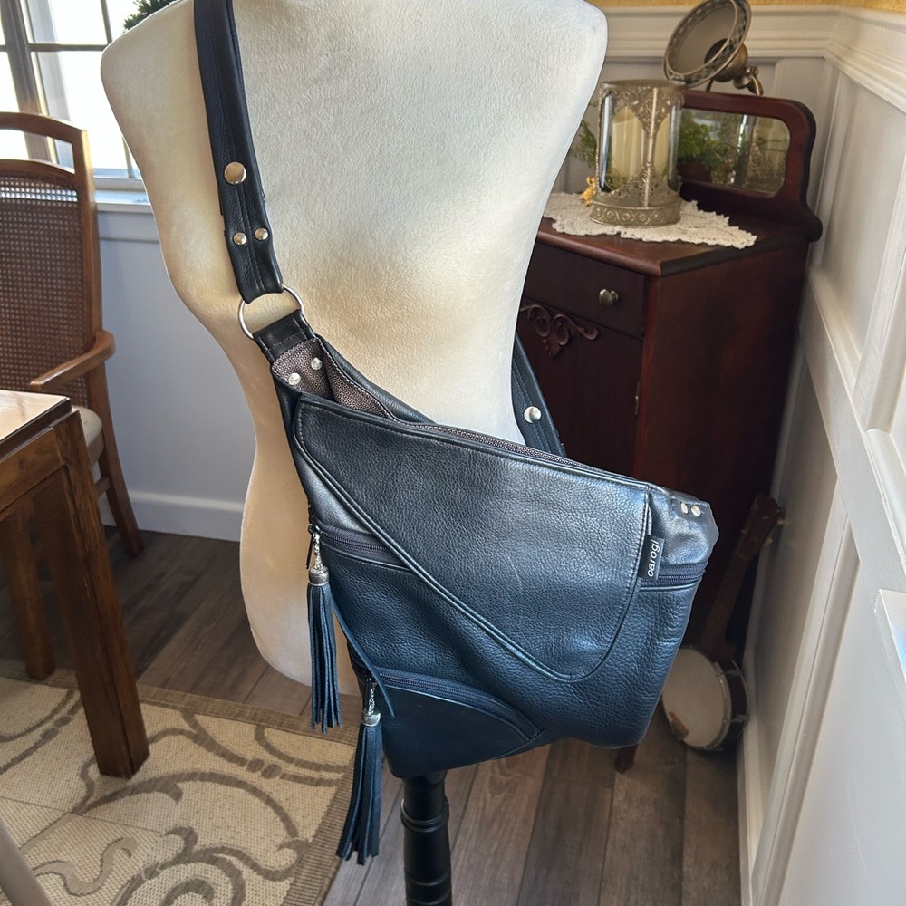 Carogi - Black Leather Crossbody Bag - 4 Ways to Carry - Never Used